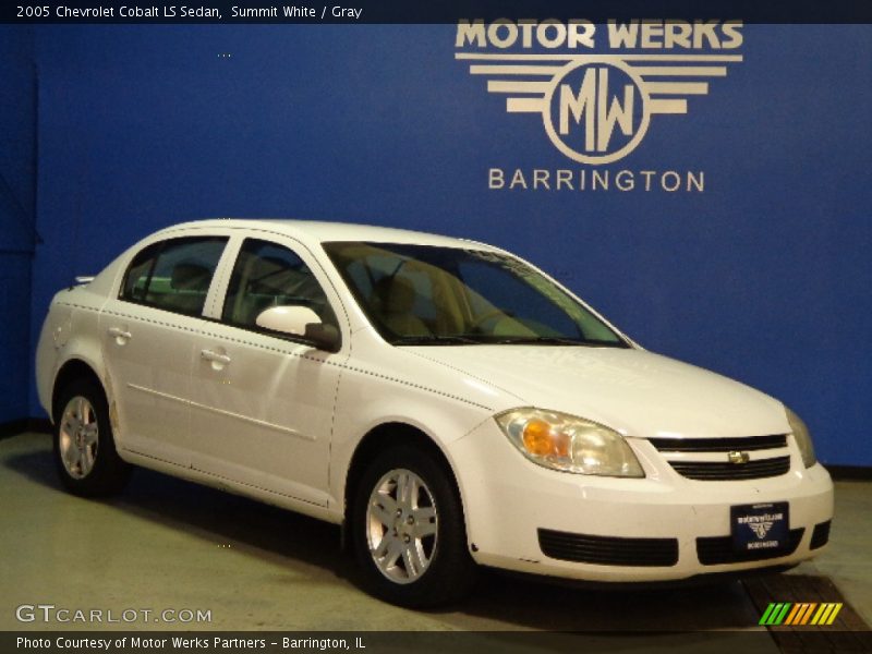 Summit White / Gray 2005 Chevrolet Cobalt LS Sedan