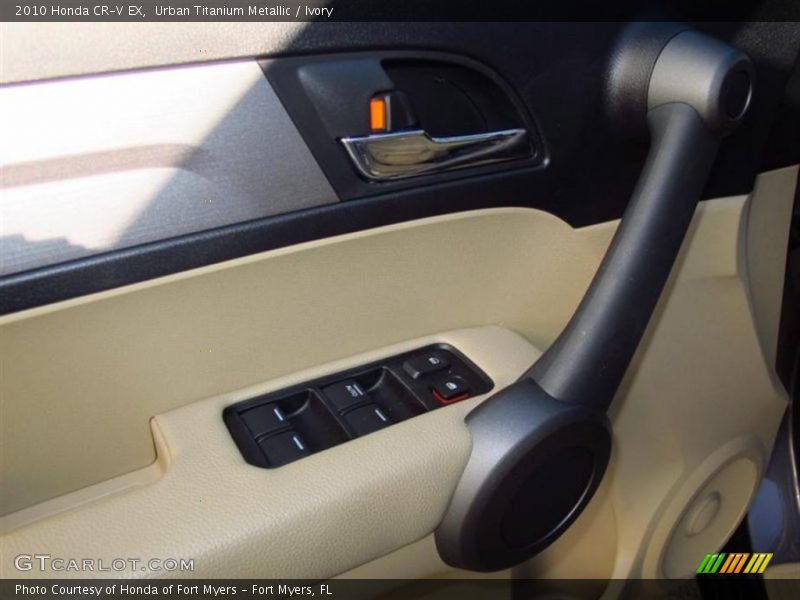 Urban Titanium Metallic / Ivory 2010 Honda CR-V EX