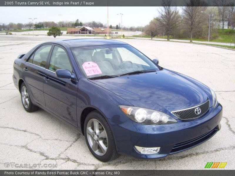Indigo Ink Pearl / Taupe 2005 Toyota Camry SE V6