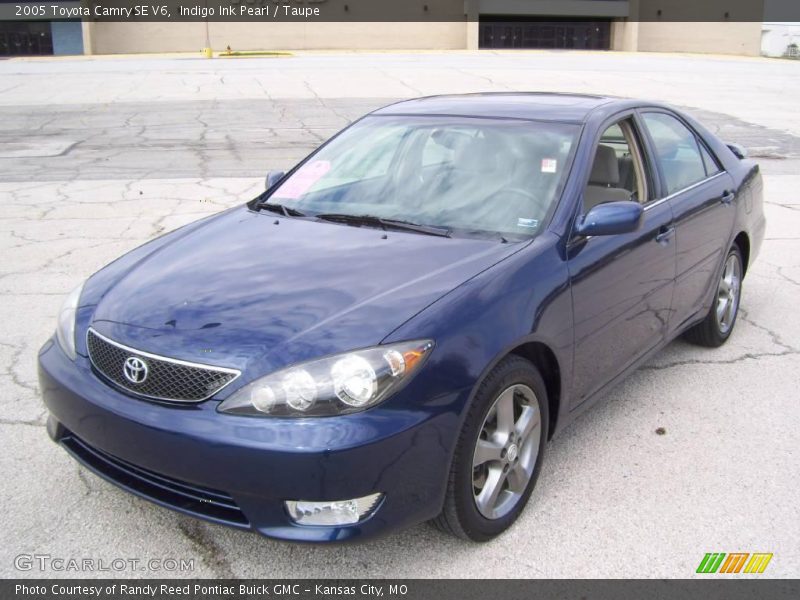 Indigo Ink Pearl / Taupe 2005 Toyota Camry SE V6