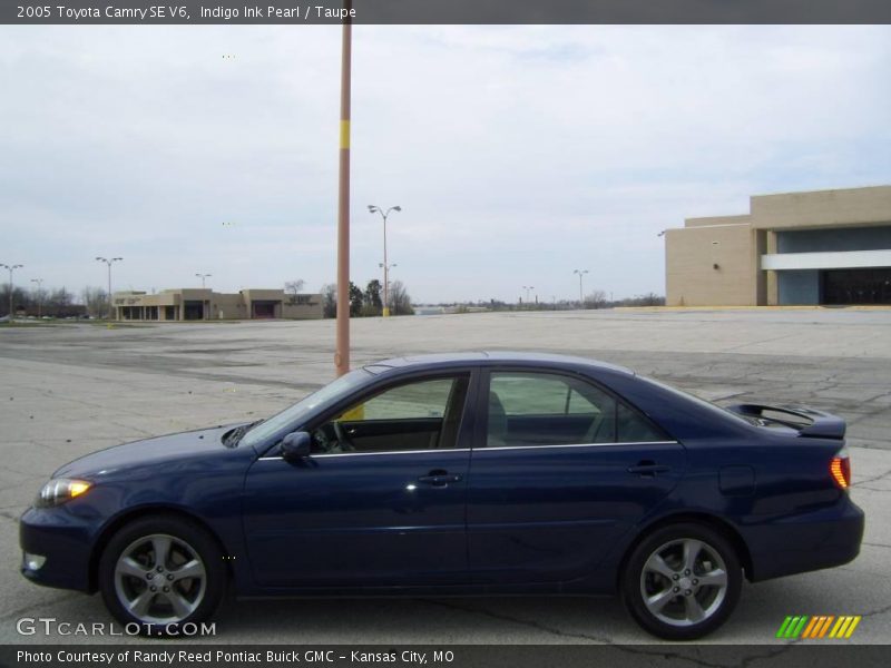 Indigo Ink Pearl / Taupe 2005 Toyota Camry SE V6