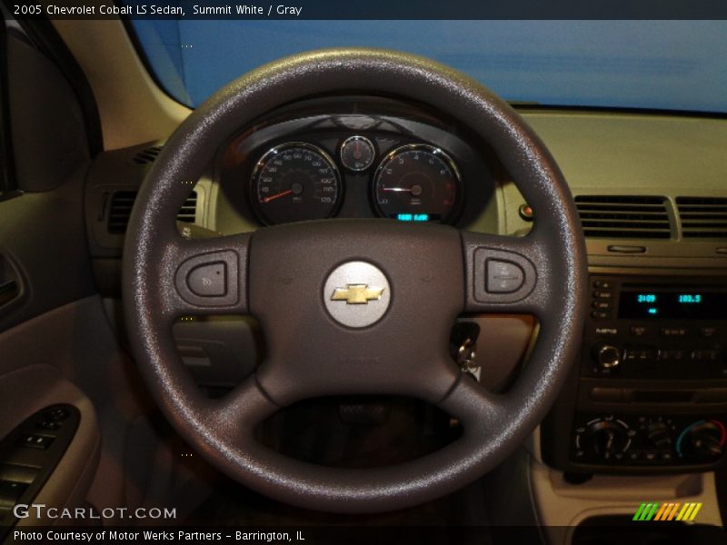 Summit White / Gray 2005 Chevrolet Cobalt LS Sedan