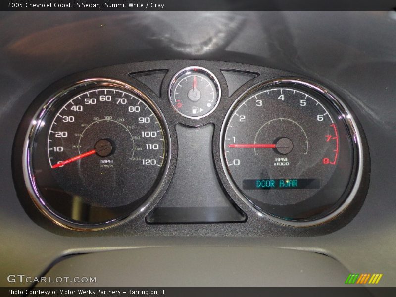 Summit White / Gray 2005 Chevrolet Cobalt LS Sedan