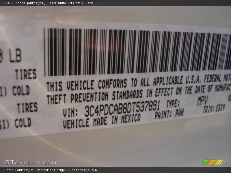 Pearl White Tri Coat / Black 2013 Dodge Journey SE