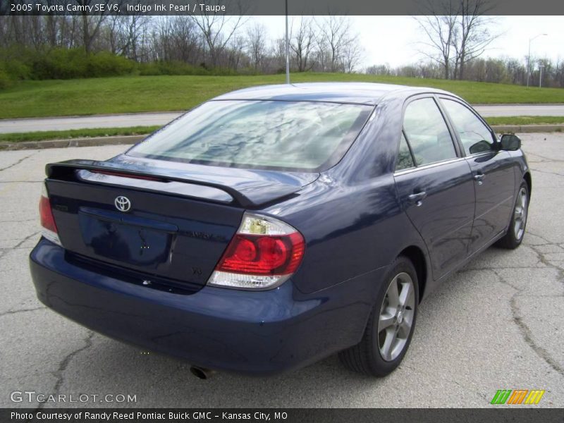 Indigo Ink Pearl / Taupe 2005 Toyota Camry SE V6