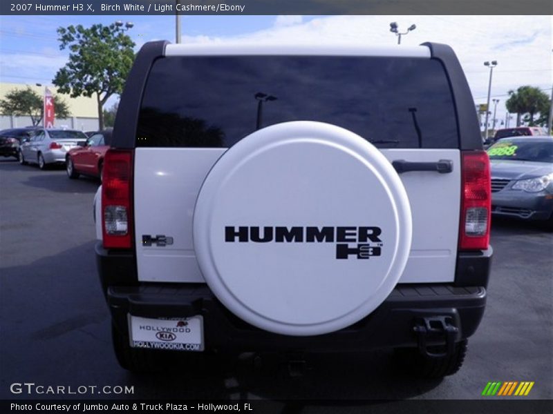 Birch White / Light Cashmere/Ebony 2007 Hummer H3 X