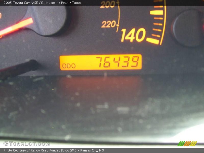 Indigo Ink Pearl / Taupe 2005 Toyota Camry SE V6