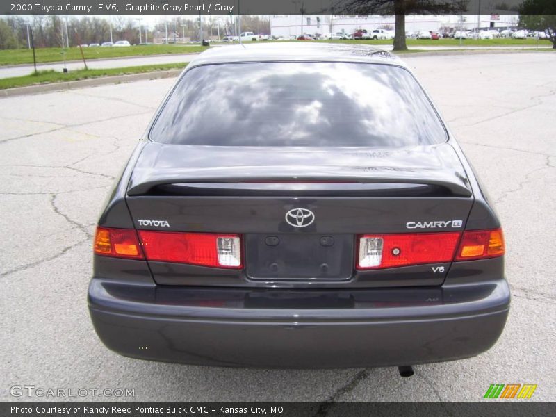 Graphite Gray Pearl / Gray 2000 Toyota Camry LE V6