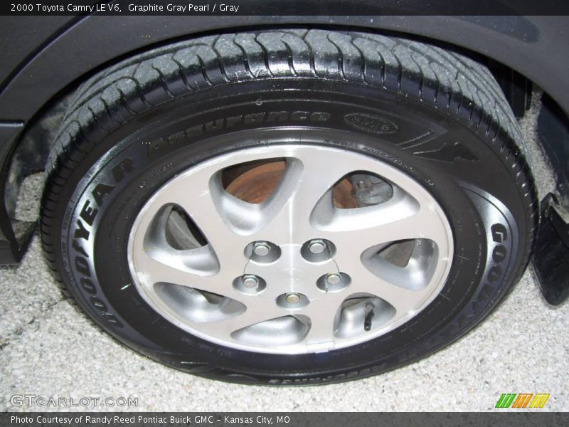 Graphite Gray Pearl / Gray 2000 Toyota Camry LE V6