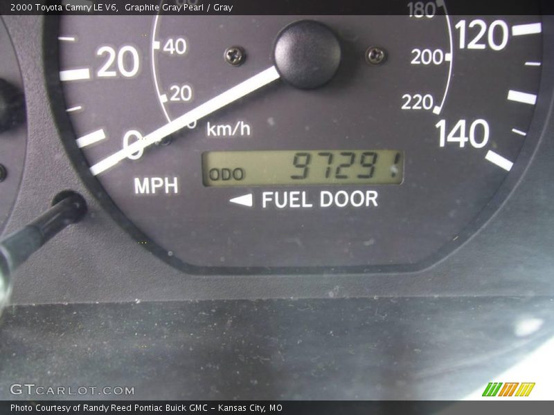 Graphite Gray Pearl / Gray 2000 Toyota Camry LE V6