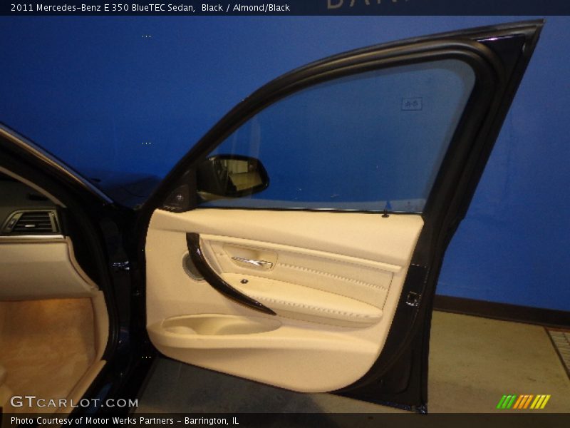 Black / Almond/Black 2011 Mercedes-Benz E 350 BlueTEC Sedan