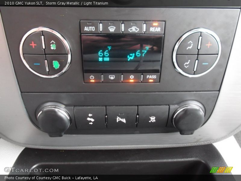 Storm Gray Metallic / Light Titanium 2010 GMC Yukon SLT