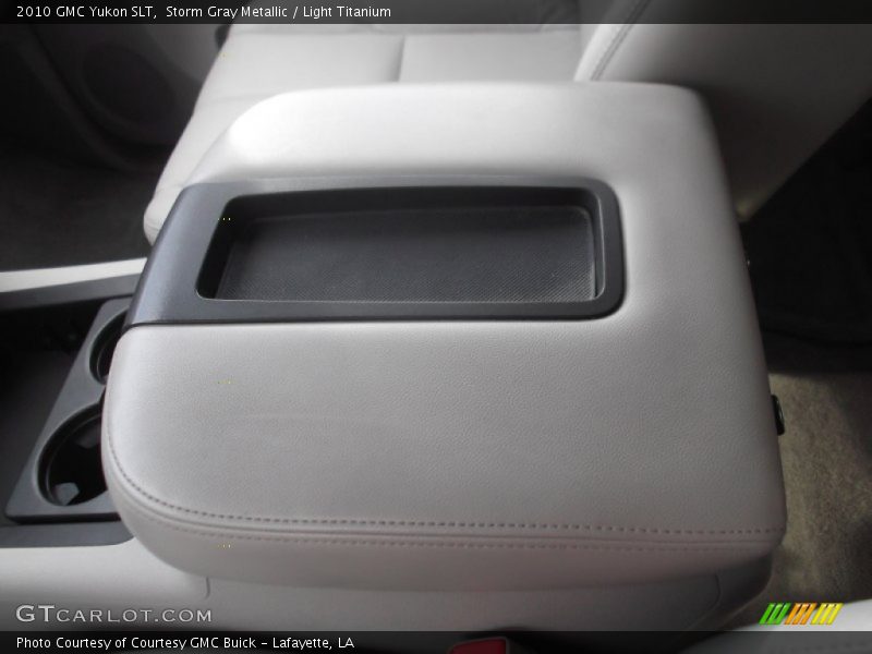 Storm Gray Metallic / Light Titanium 2010 GMC Yukon SLT