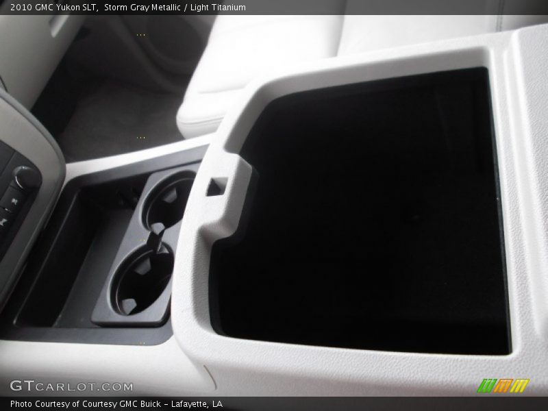 Storm Gray Metallic / Light Titanium 2010 GMC Yukon SLT
