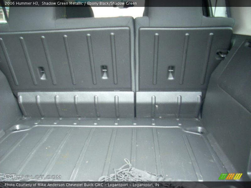  2006 H3  Trunk