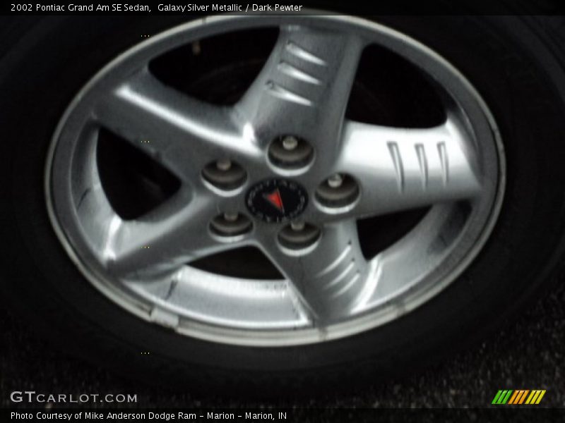  2002 Grand Am SE Sedan Wheel