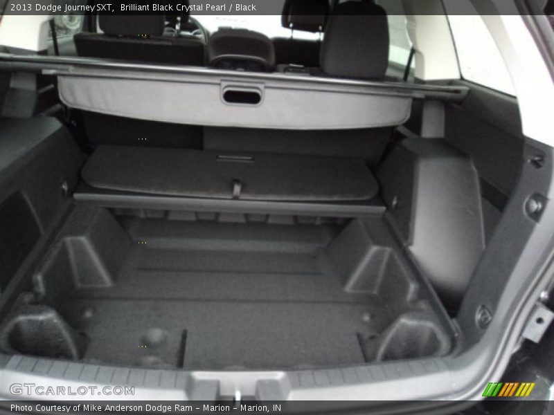 Brilliant Black Crystal Pearl / Black 2013 Dodge Journey SXT