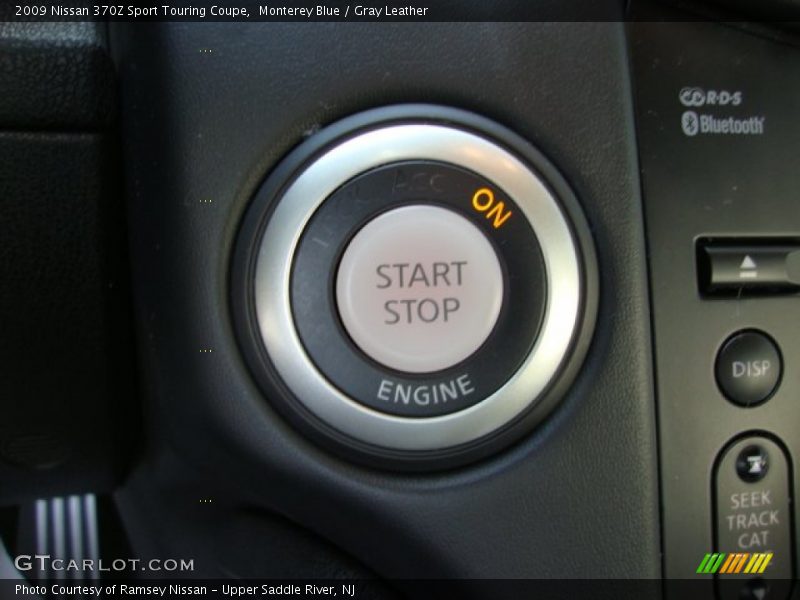Controls of 2009 370Z Sport Touring Coupe