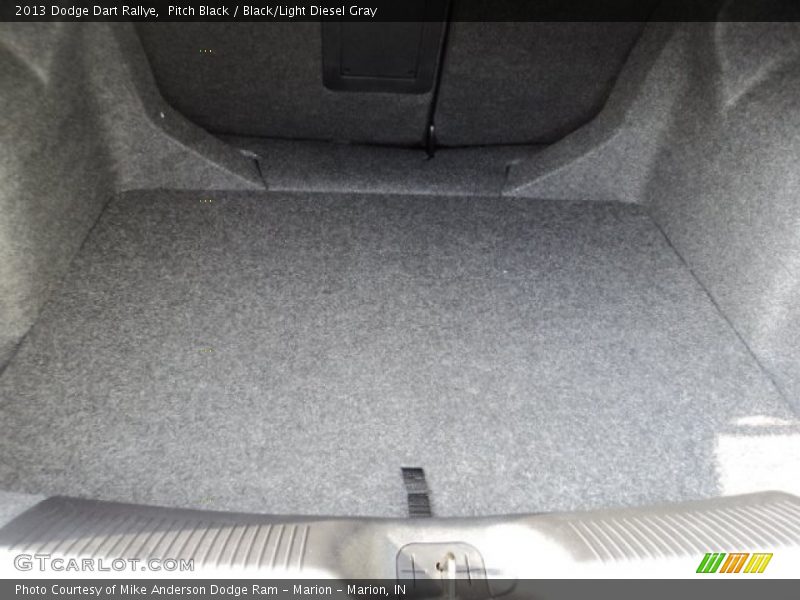 Pitch Black / Black/Light Diesel Gray 2013 Dodge Dart Rallye