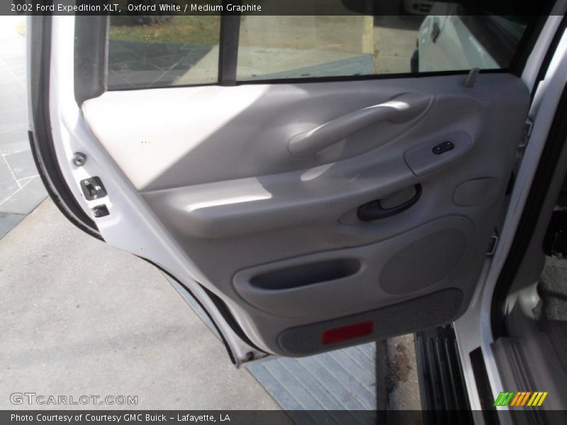 Oxford White / Medium Graphite 2002 Ford Expedition XLT