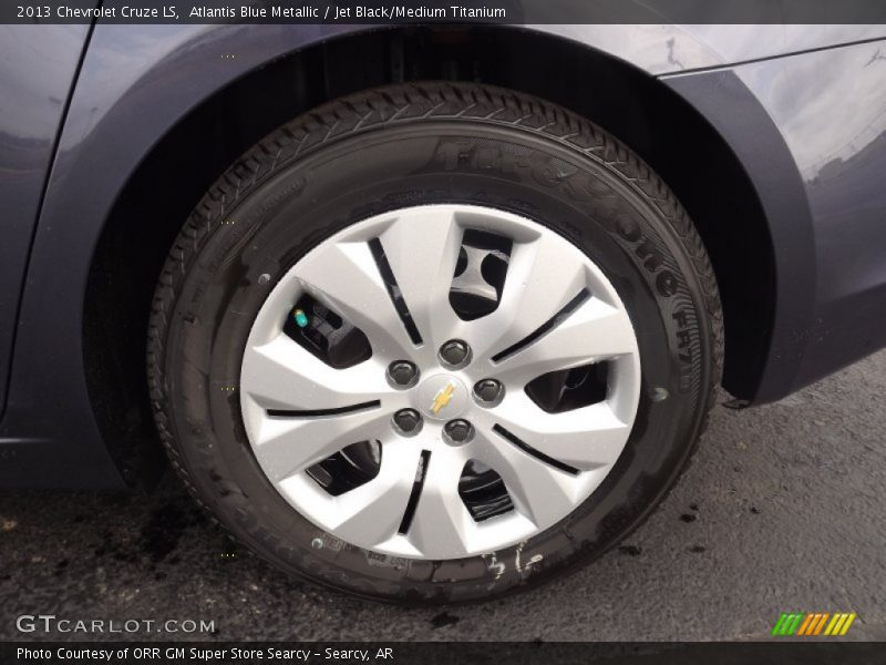 Atlantis Blue Metallic / Jet Black/Medium Titanium 2013 Chevrolet Cruze LS