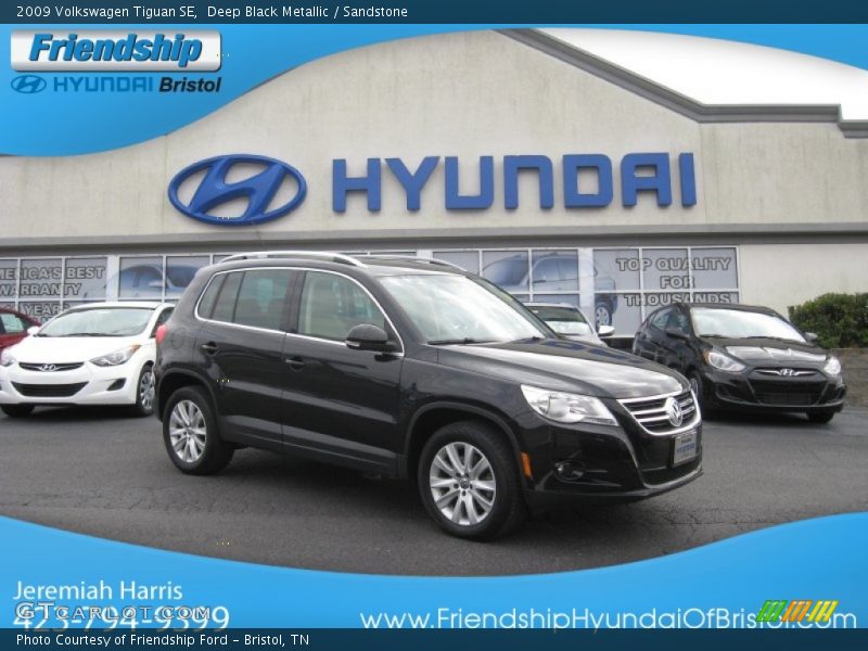 Deep Black Metallic / Sandstone 2009 Volkswagen Tiguan SE