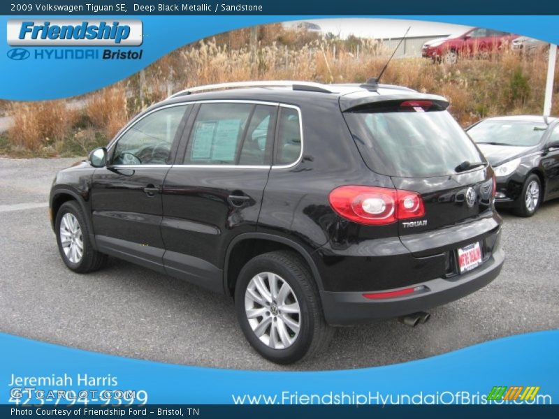 Deep Black Metallic / Sandstone 2009 Volkswagen Tiguan SE
