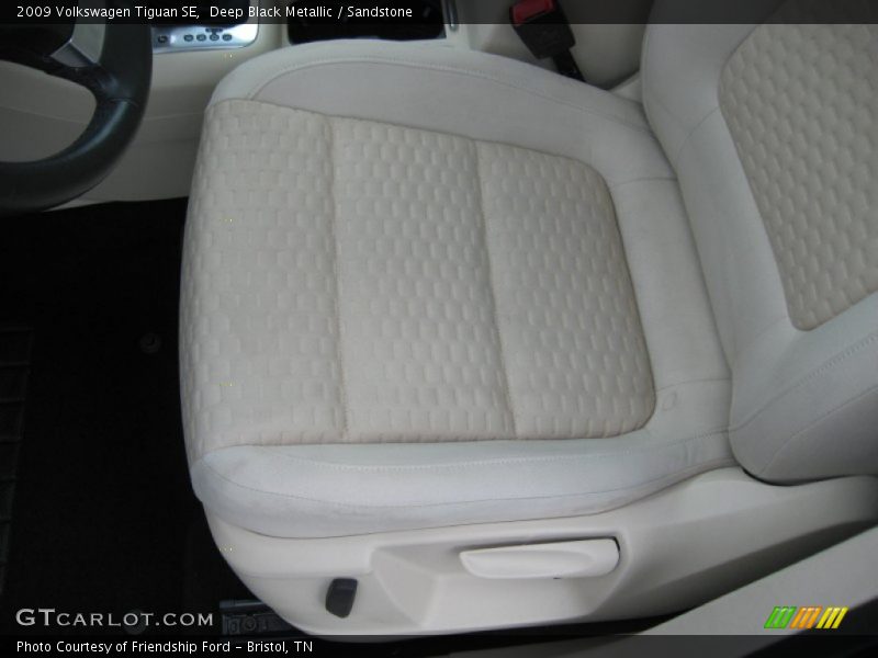 Deep Black Metallic / Sandstone 2009 Volkswagen Tiguan SE