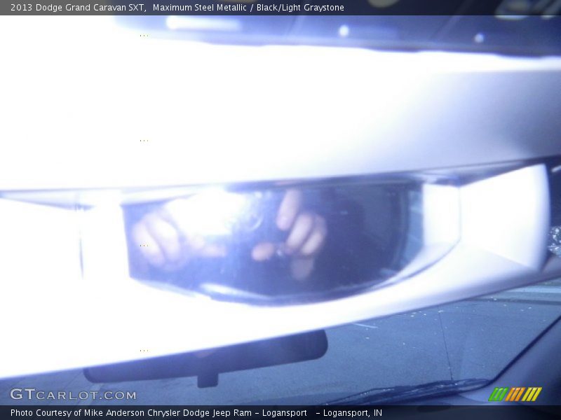 Maximum Steel Metallic / Black/Light Graystone 2013 Dodge Grand Caravan SXT