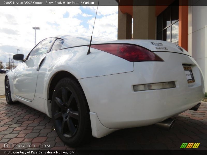 Pikes Peak White Pearl / Carbon 2005 Nissan 350Z Coupe