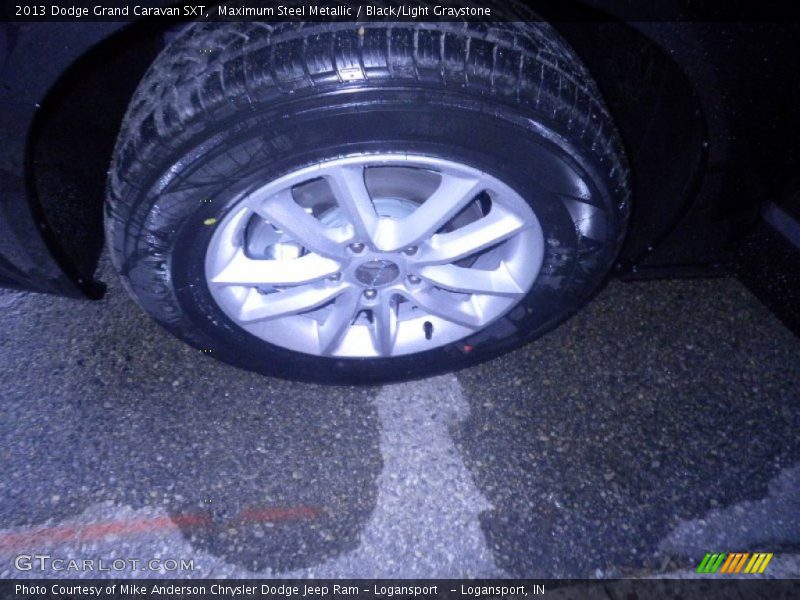 Maximum Steel Metallic / Black/Light Graystone 2013 Dodge Grand Caravan SXT