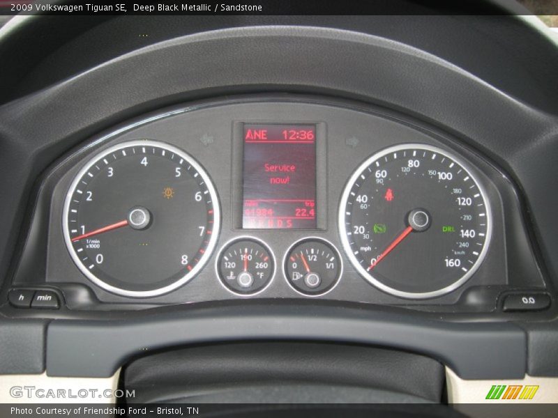 Deep Black Metallic / Sandstone 2009 Volkswagen Tiguan SE