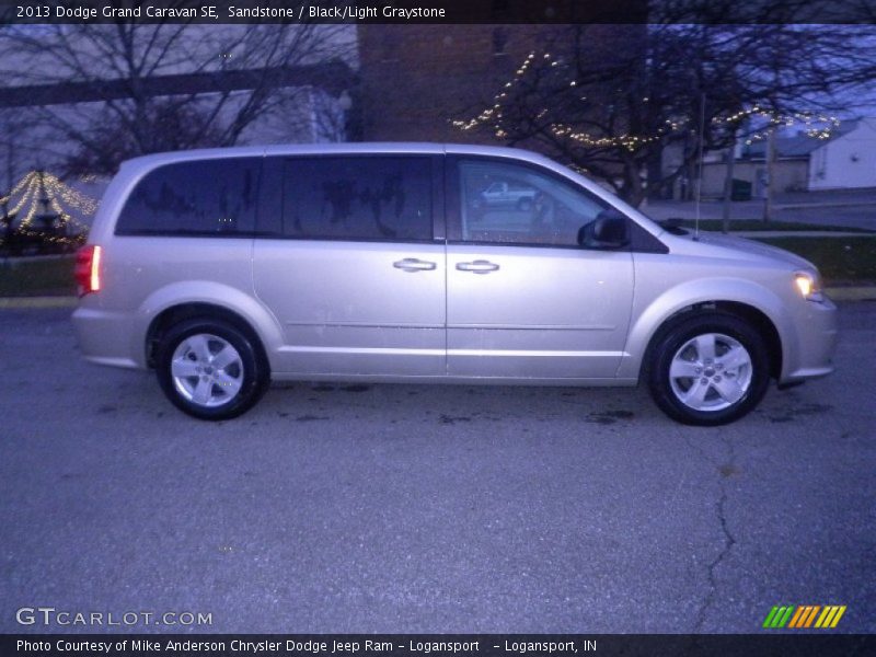 Sandstone / Black/Light Graystone 2013 Dodge Grand Caravan SE