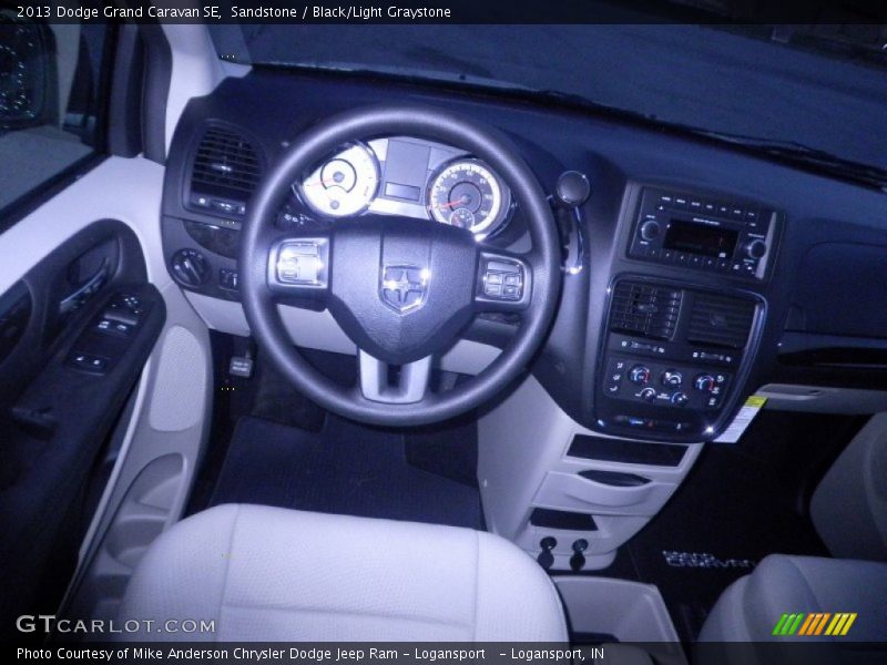 Sandstone / Black/Light Graystone 2013 Dodge Grand Caravan SE