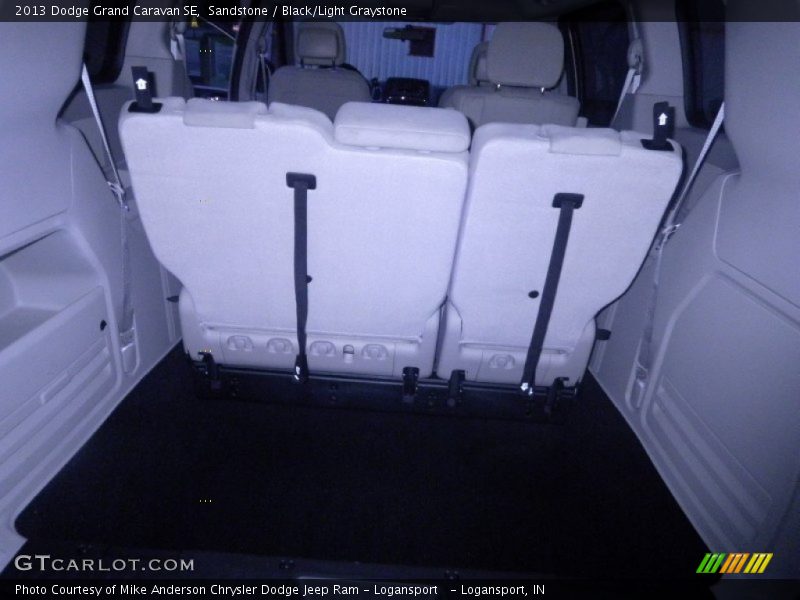 Sandstone / Black/Light Graystone 2013 Dodge Grand Caravan SE