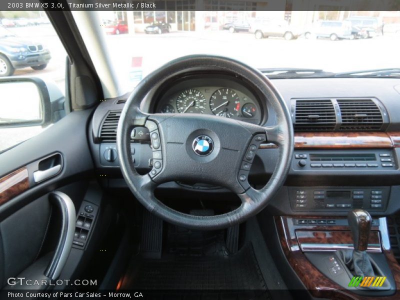 Dashboard of 2003 X5 3.0i