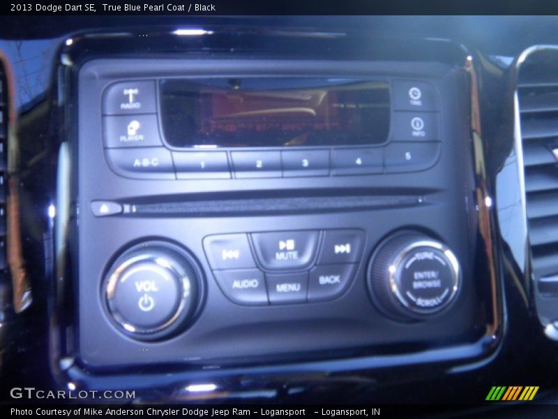 True Blue Pearl Coat / Black 2013 Dodge Dart SE