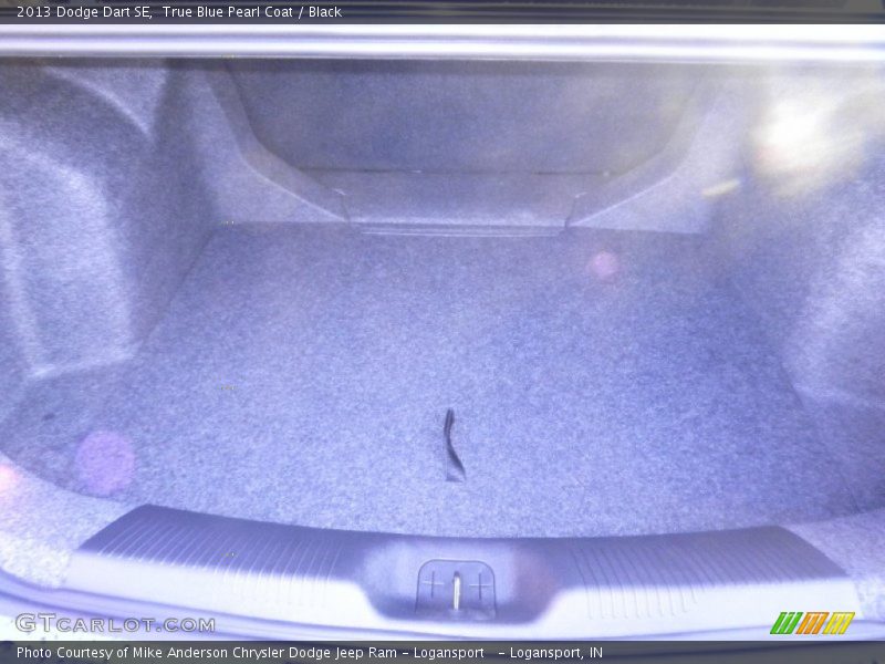 True Blue Pearl Coat / Black 2013 Dodge Dart SE