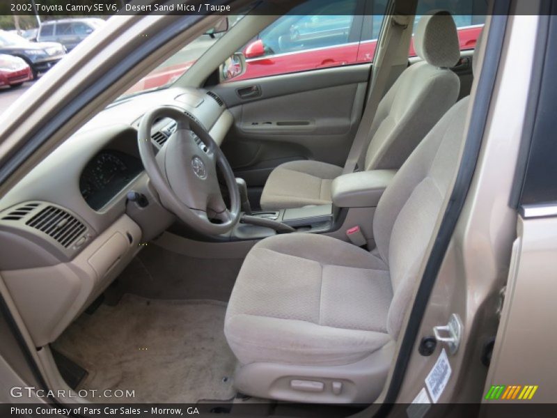Desert Sand Mica / Taupe 2002 Toyota Camry SE V6