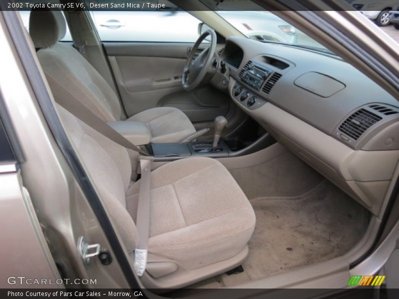Desert Sand Mica / Taupe 2002 Toyota Camry SE V6