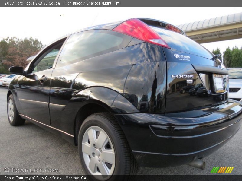 Pitch Black / Charcoal/Light Flint 2007 Ford Focus ZX3 SE Coupe