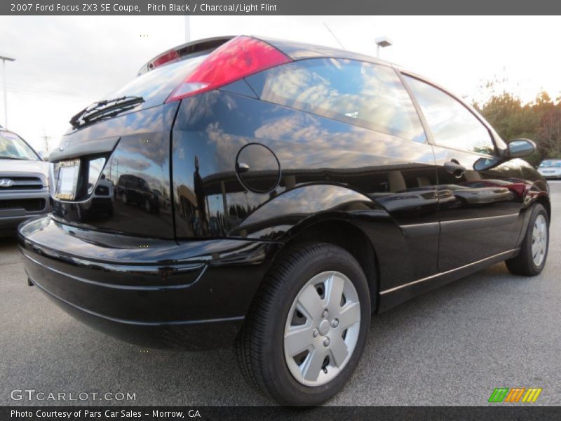 Pitch Black / Charcoal/Light Flint 2007 Ford Focus ZX3 SE Coupe