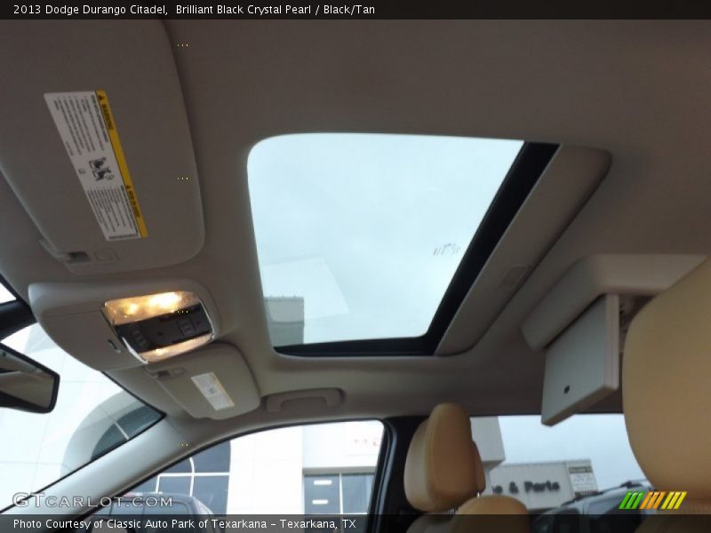 Brilliant Black Crystal Pearl / Black/Tan 2013 Dodge Durango Citadel