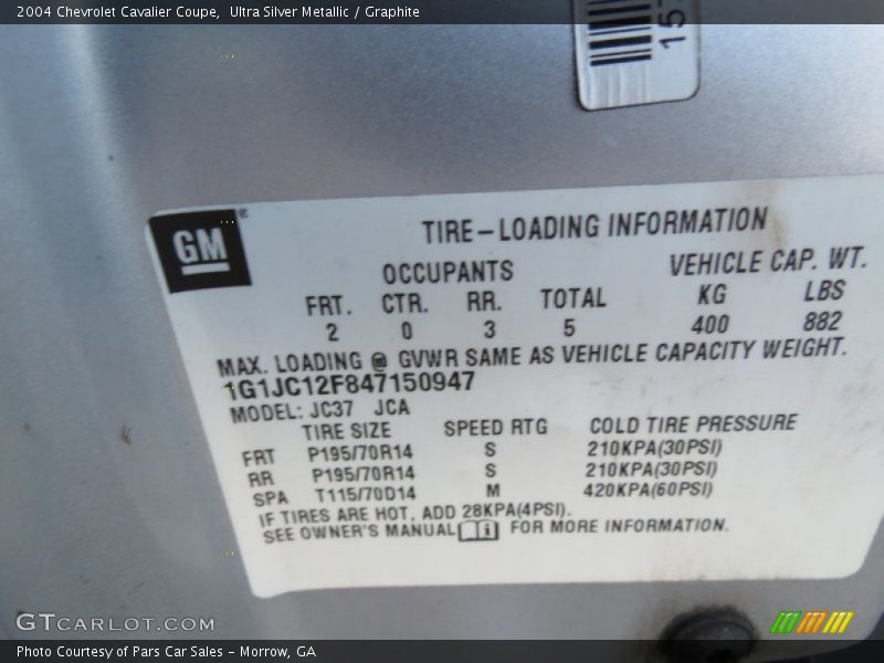 Ultra Silver Metallic / Graphite 2004 Chevrolet Cavalier Coupe