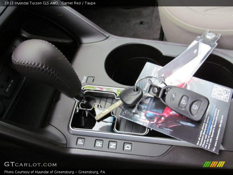 Garnet Red / Taupe 2013 Hyundai Tucson GLS AWD