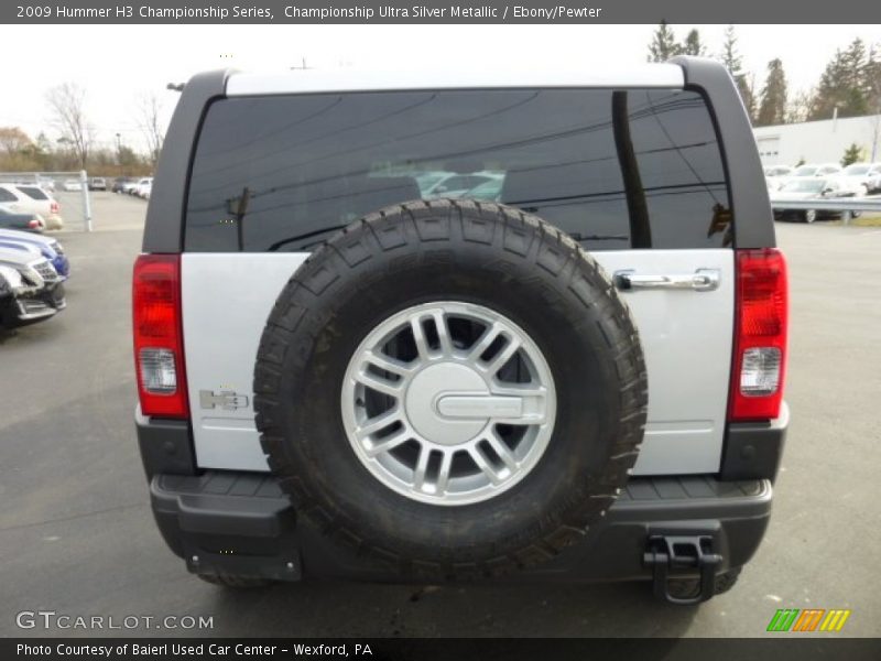 Championship Ultra Silver Metallic / Ebony/Pewter 2009 Hummer H3 Championship Series