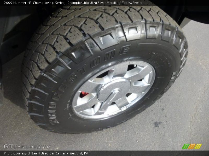 Championship Ultra Silver Metallic / Ebony/Pewter 2009 Hummer H3 Championship Series