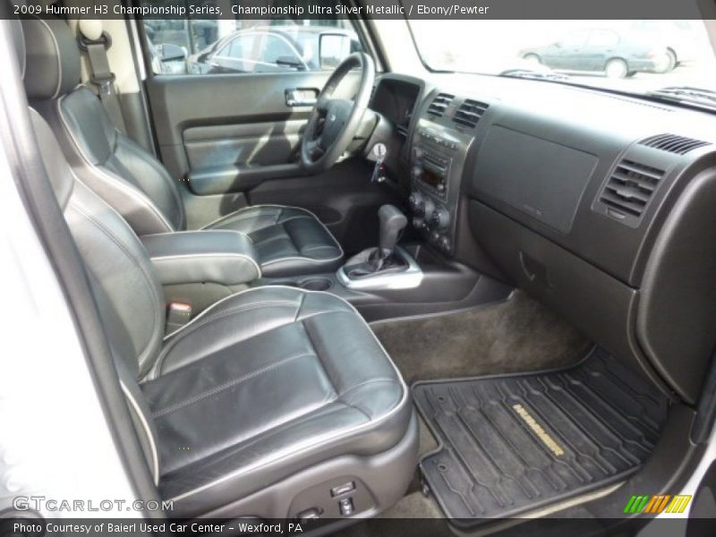 Championship Ultra Silver Metallic / Ebony/Pewter 2009 Hummer H3 Championship Series