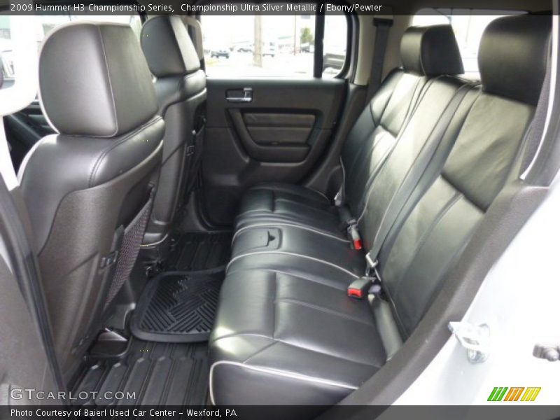 Championship Ultra Silver Metallic / Ebony/Pewter 2009 Hummer H3 Championship Series