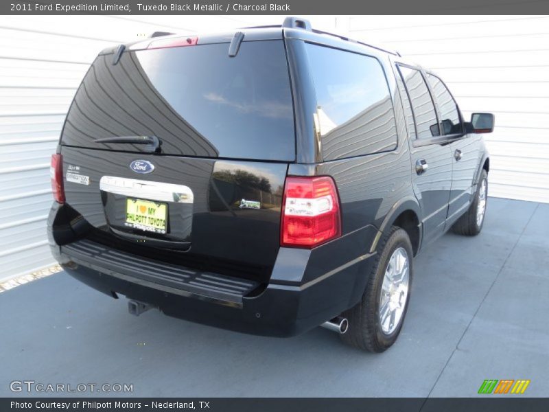 Tuxedo Black Metallic / Charcoal Black 2011 Ford Expedition Limited